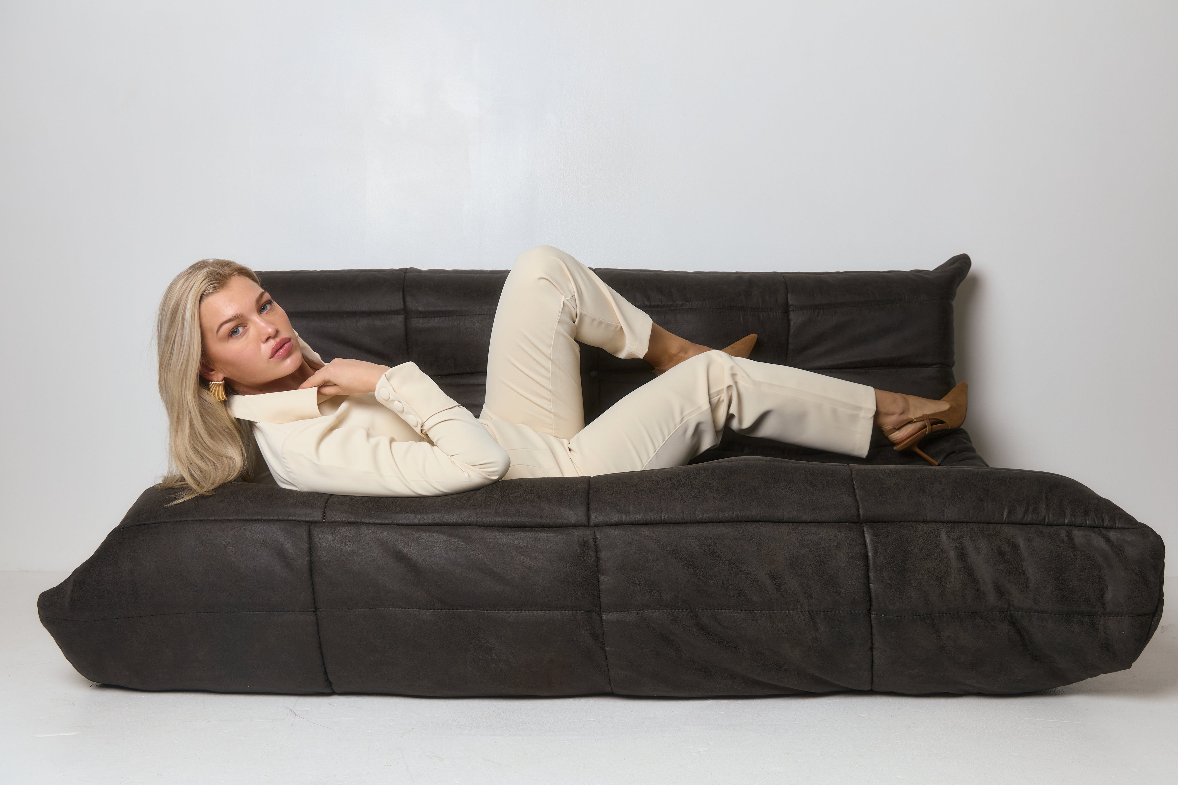 slider image slider_item_4z69qX