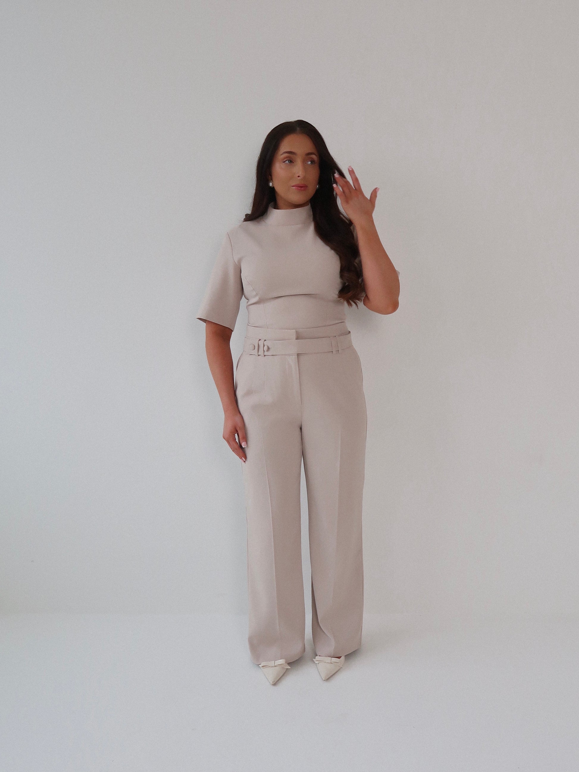 Beige Trouser, Work Trouser, Classic Trouser, Smart Outfit, Womens Workwear, Ladies Workwear, Corporate Outfit, Beige Tailored Trousers, Belted Trousers, Smart Trousers, Belt Loops, Lined Trousers, Wide Leg, Wide Leg Trousers, Neutral Trouser, Neutral Top, Smart Top, High Neck Top, Womens Work Top, Womens Office Top