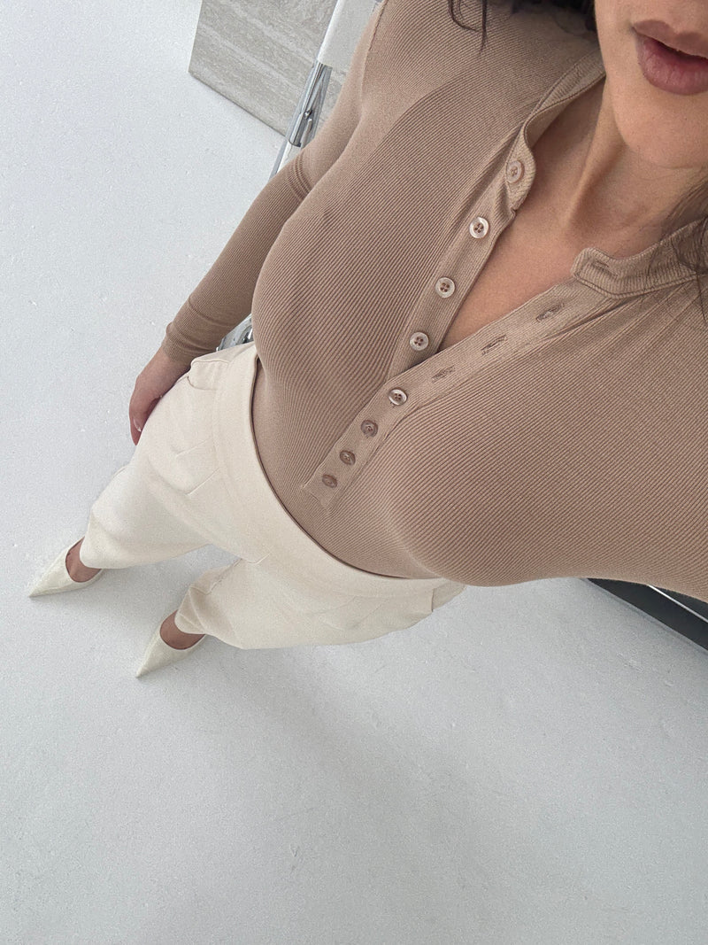 Ribbed Second Skin Buttoned Bodysuit | Caramel Créme