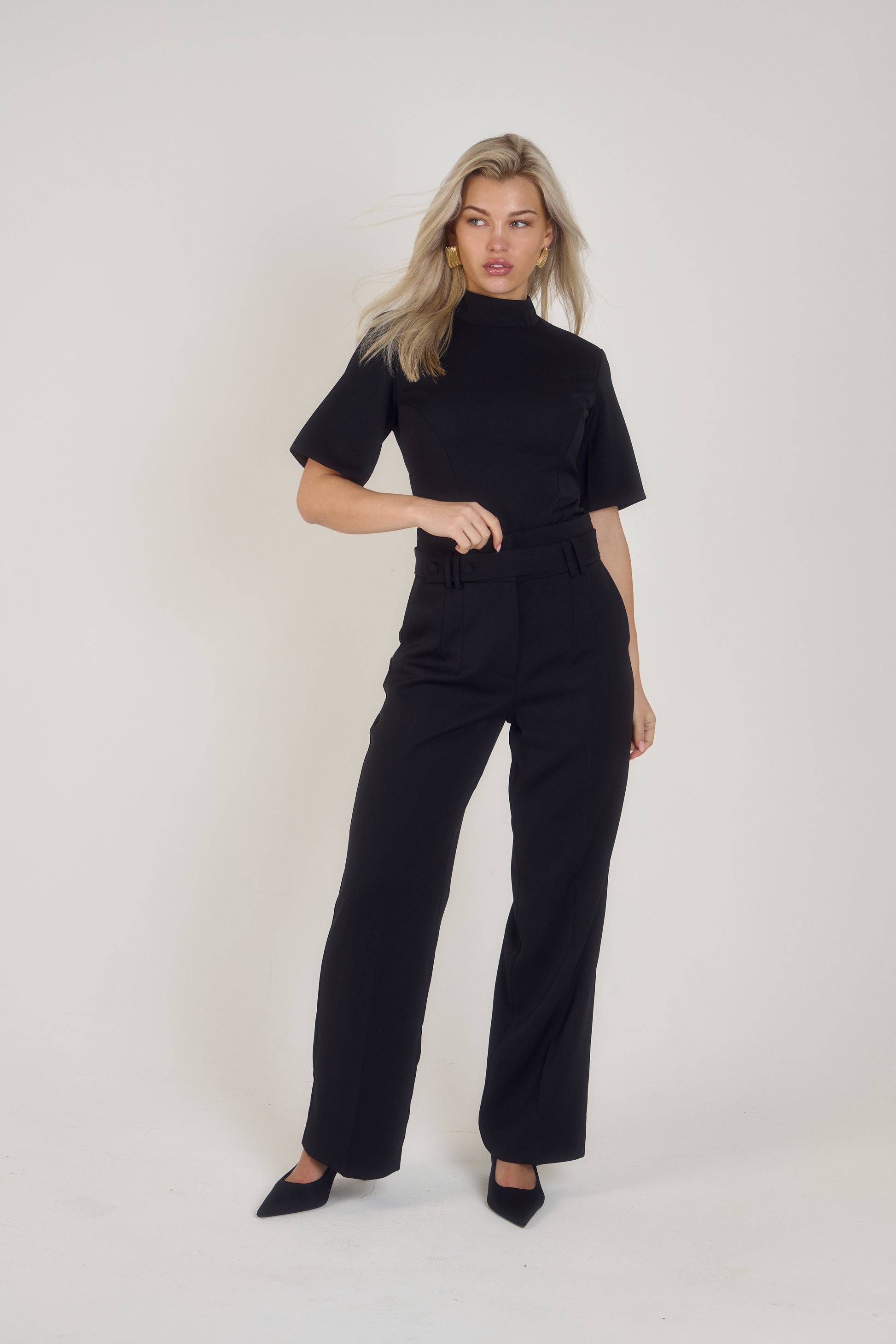 Ardore London Tailoring Flattering Belted Wide Leg Trousers in Classic Black, styled together for a sophisticated office-ready look in premium soft fabric